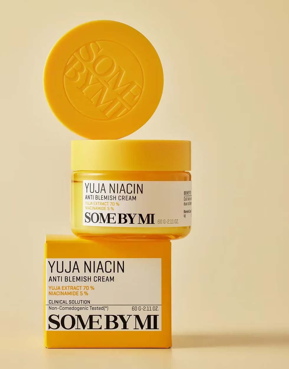 Balenie rozjasňujúceho krému Some By Mi
