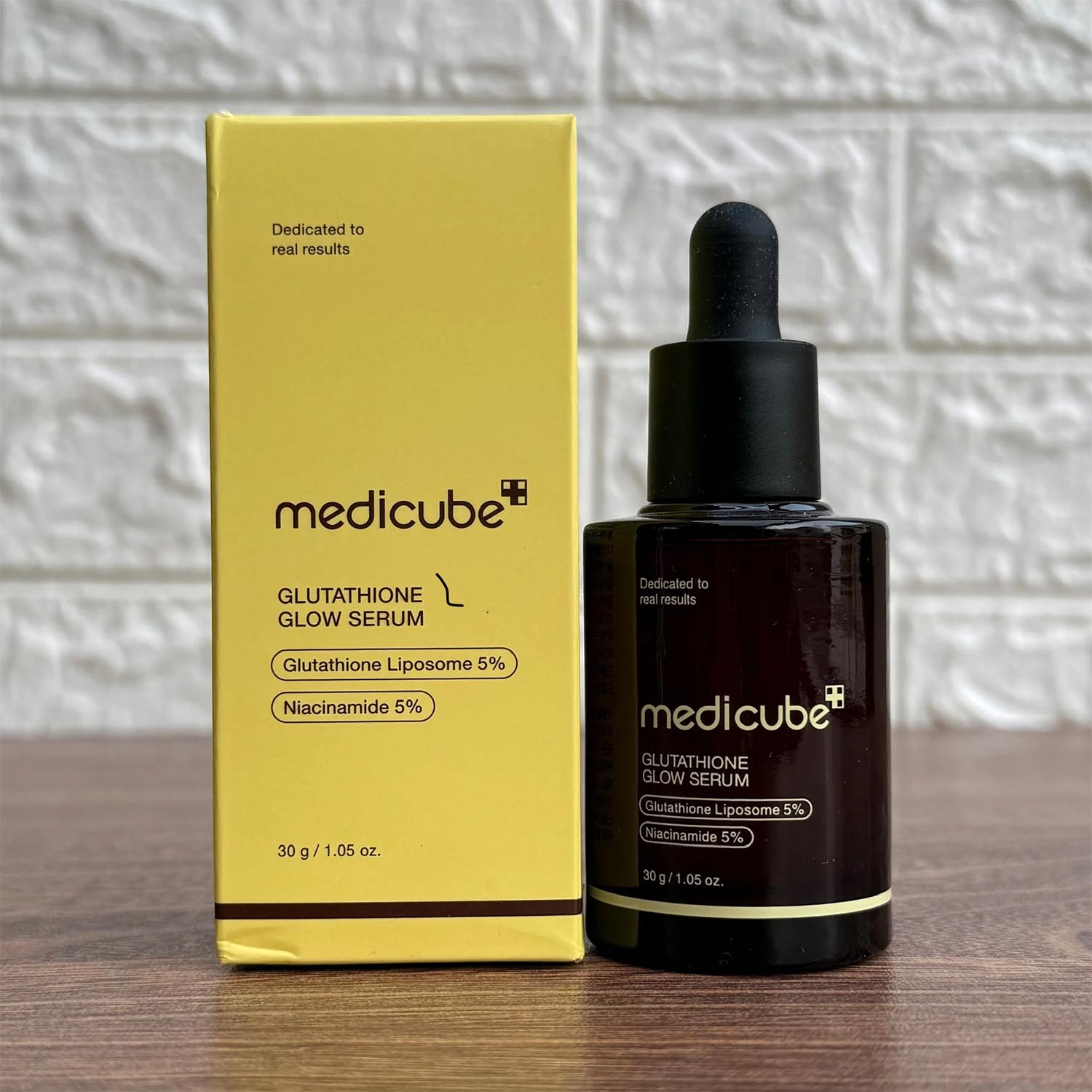 Rozjasňujúce sérum Medicube AGE-R Glutathione Glow Serum