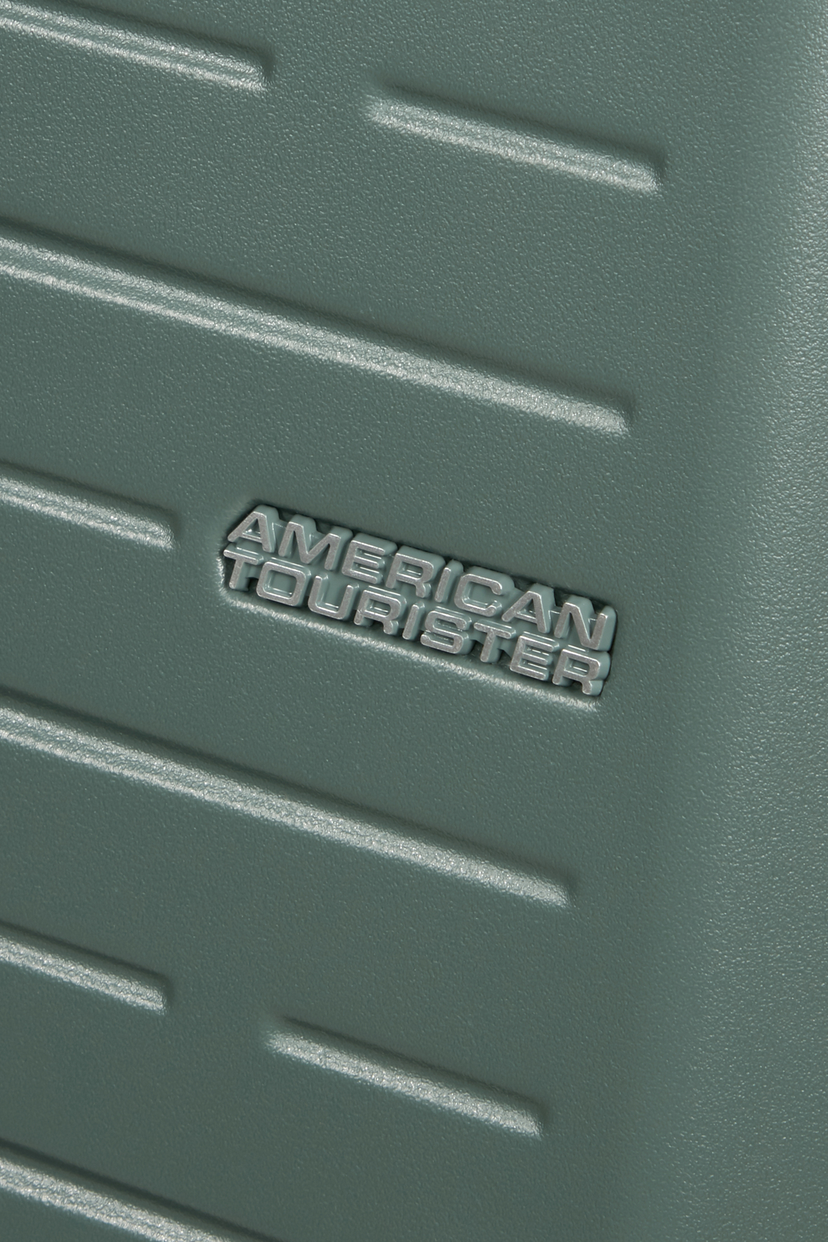 American Tourister Check-in Luggage