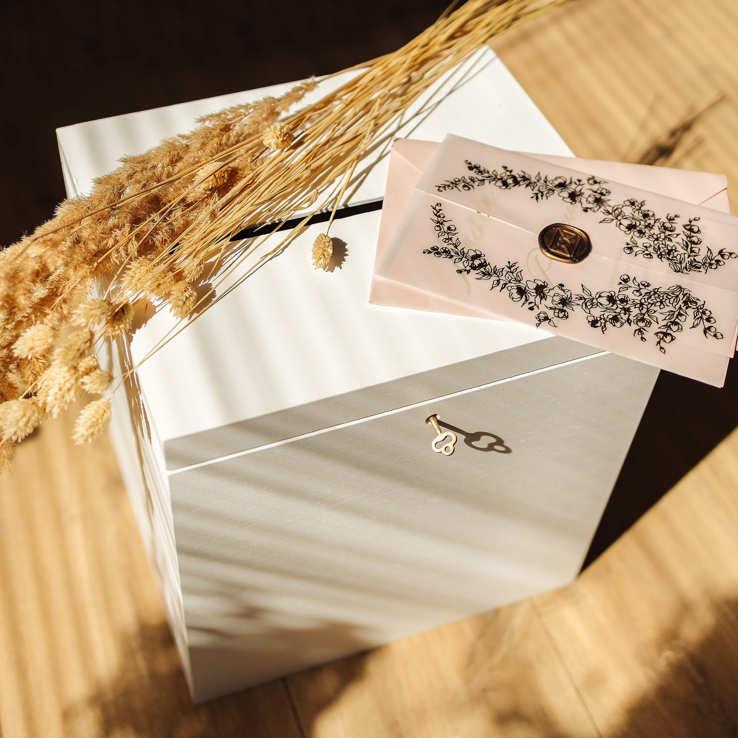 Creative Deco Boite Bois Enveloppes Blanc | 29 X 25 X 30 Cm | Couvercle Et Clé | Boîte Mariage | Boite Souvenirs Cartes