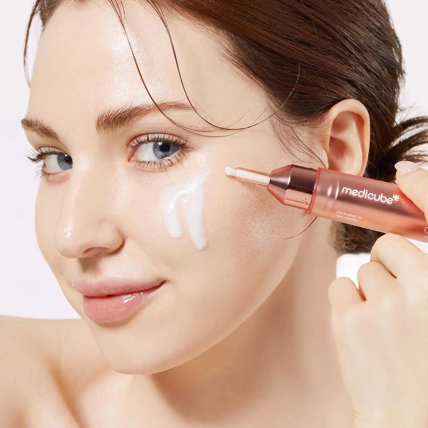 Textúra séra Medicube Collagen Glow Booster