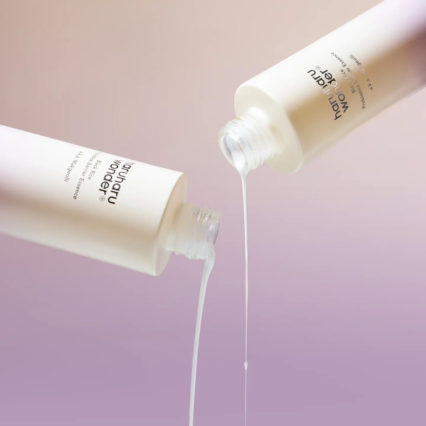 Aplikácia HARUHARU WONDER Black Rice Probiotics Barrier Essence