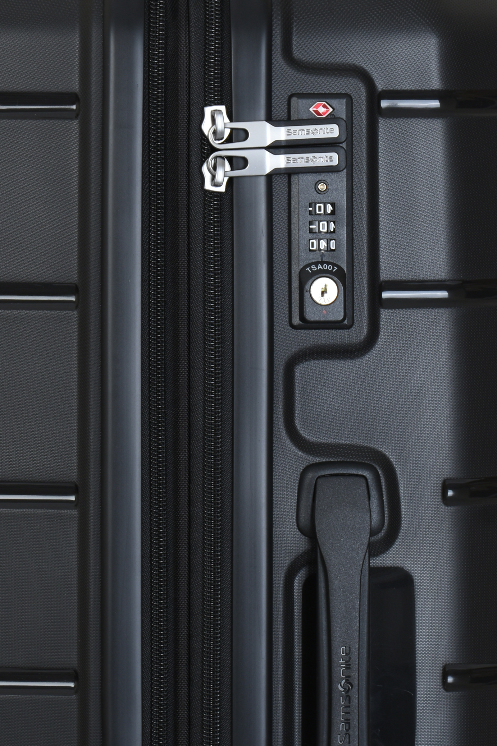 Samsonite Check-in Luggage