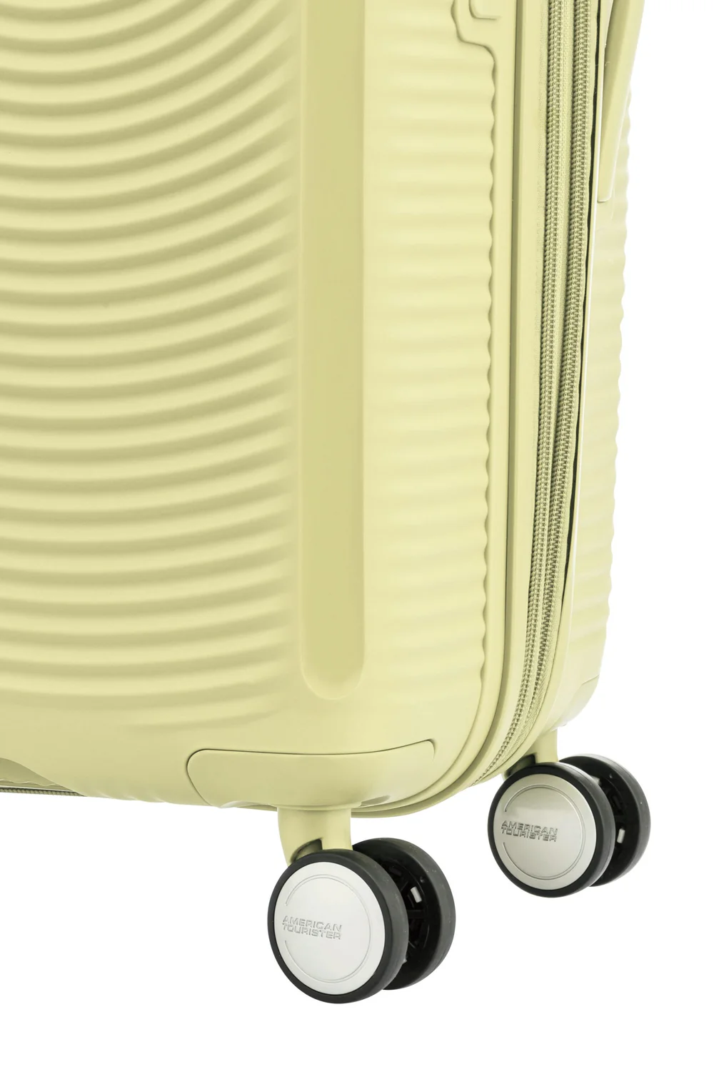 American Tourister Check-in Luggage