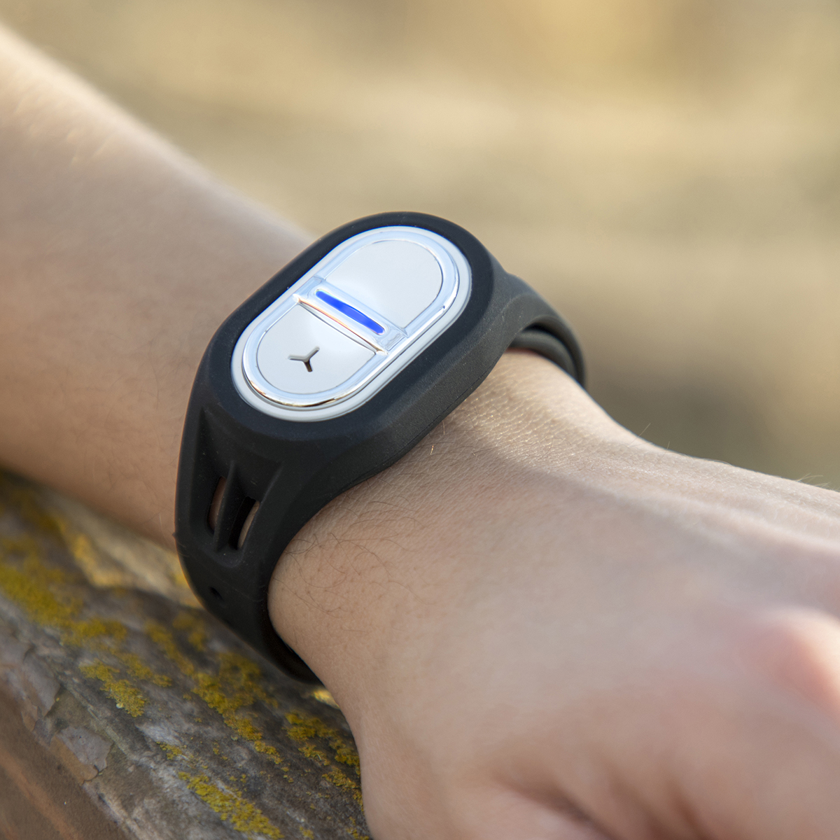 Innovagoods Bracelet Anti-moustique À Ultrasons Rechargeable Banic