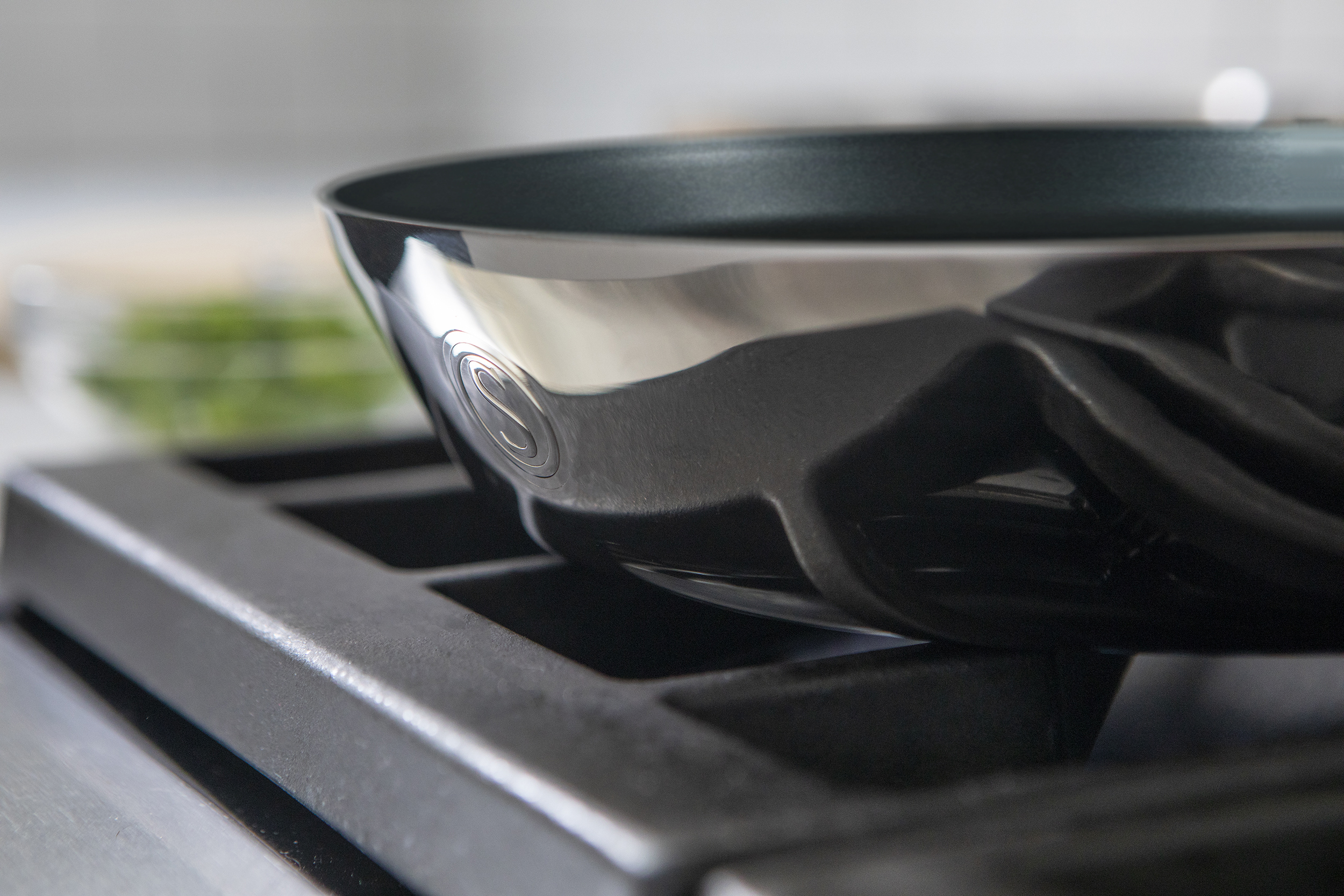 Saveur Selects - Série Voyage - Cocotte - 25 Cm - Induction - Antiadhésive - Garantie À Vie