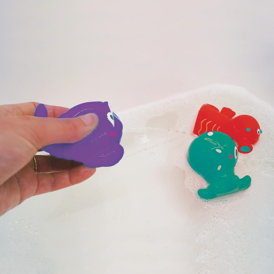 Ludi - Animaux Marins En Plastique - Des 6 Mois. 4 Poissons Arroseurs Rigolos