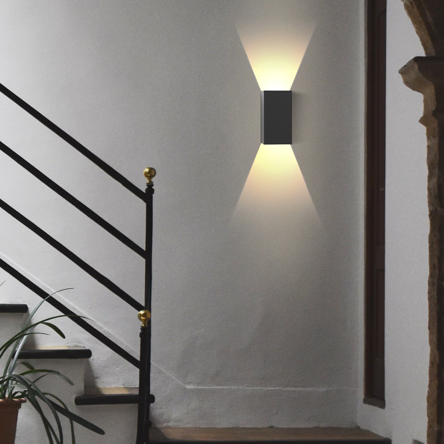Zmh Moderna Lampada Da Parete A Led Per Esterni Con Luce Verso L'alto E Verso Il Basso Per Camera Da Letto E Corridoio