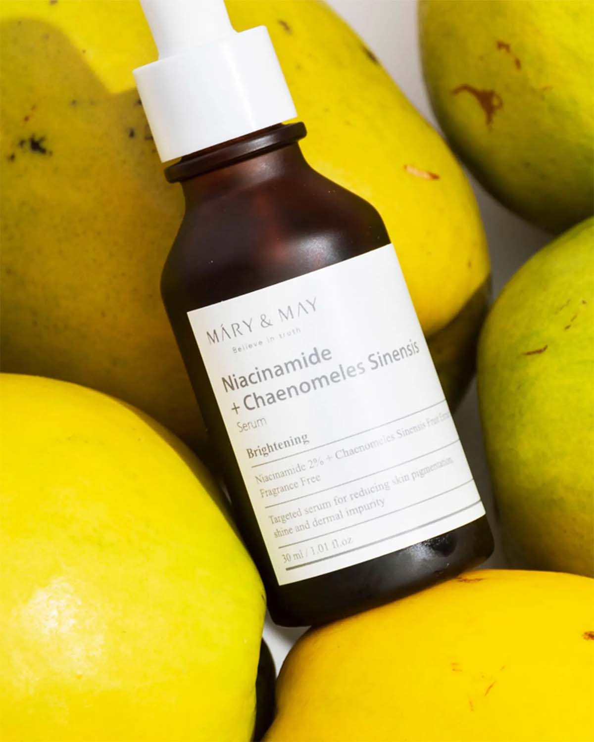 Textúra séra Mary & May Niacinamide + Chaenomeles Sinensis