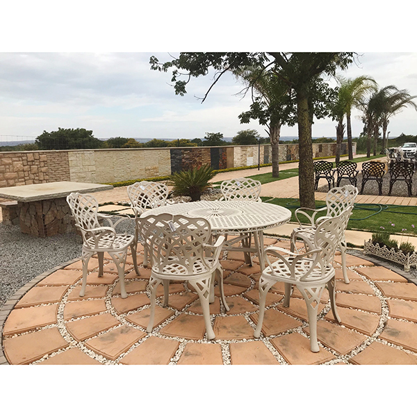 6 Seater King Diamond with 150cm Round Table